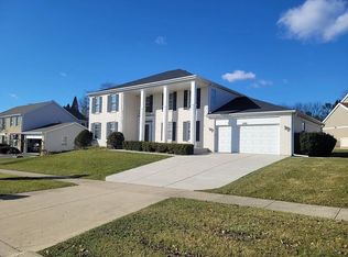 5160 N Tamarack Dr, Hoffman Estates, IL 60010