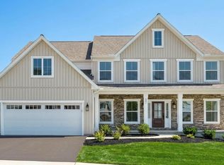 221 Copper Ridge Dr, Newmanstown, PA 17073