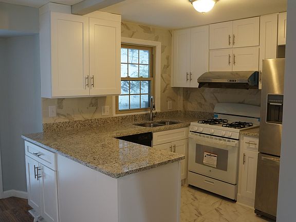 kitchen (remodeled a few weeks ago)