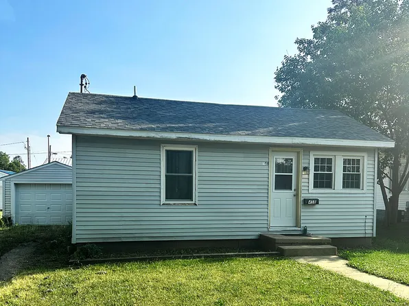 458 E Pine St, Paxton, IL 60957