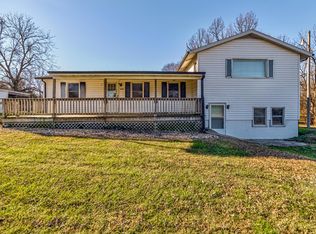 5979 N Farm Road 215, Strafford, MO 65757