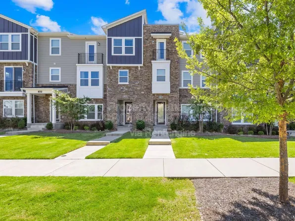 2837 Ensemble Ct, Charlotte, NC 28262