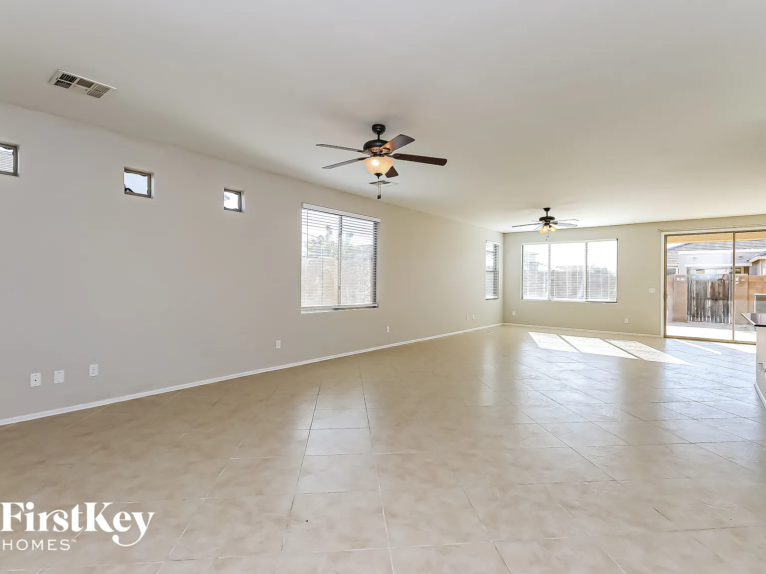 3 bed, 2.0 bath, 1742 sqft, $2,430 — Photo 3