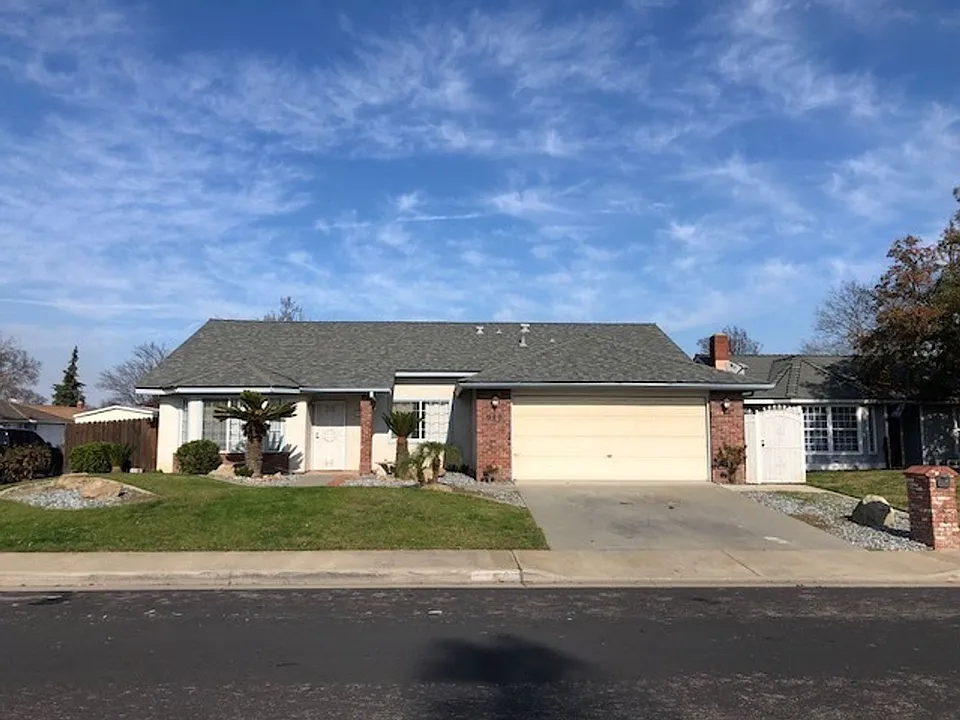 980 Lakewood Dr