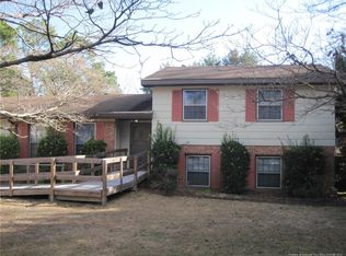 1717 Saint Augustine Ave, Fayetteville, NC 28304