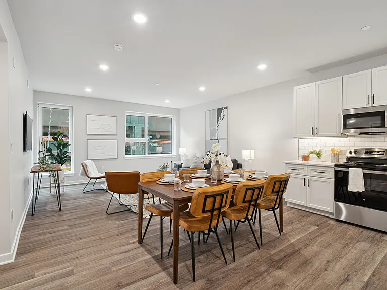 101 Oxford — Photo 10