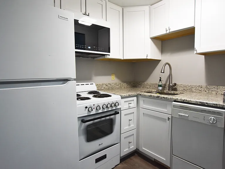 555 E William St #3K — Photo 8