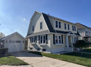 1609 24th St, Two Rivers, WI 54241