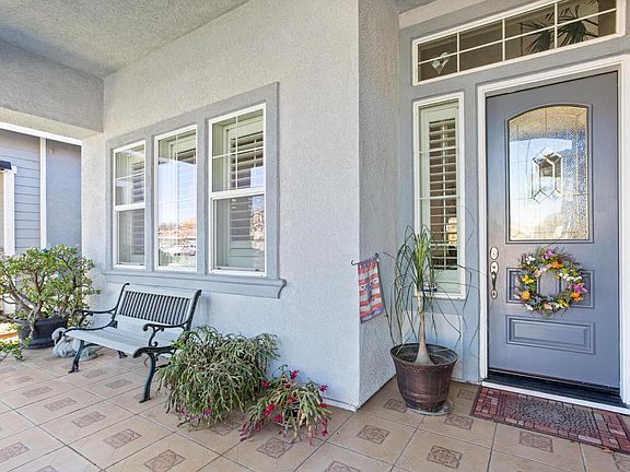 4th image of 2818 Buckskin Way