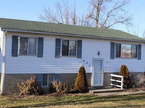 2nd image of 605 Rockford Dr