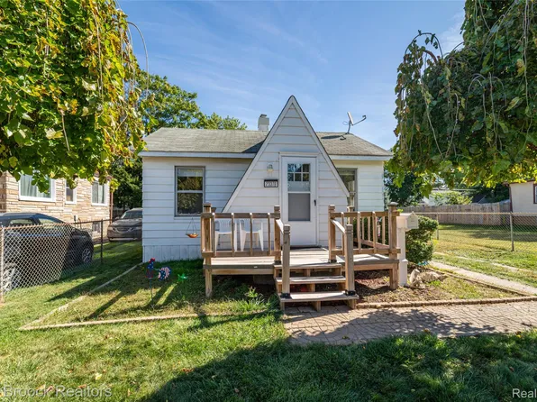 23376 Harding Ave, Hazel Park, MI 48030