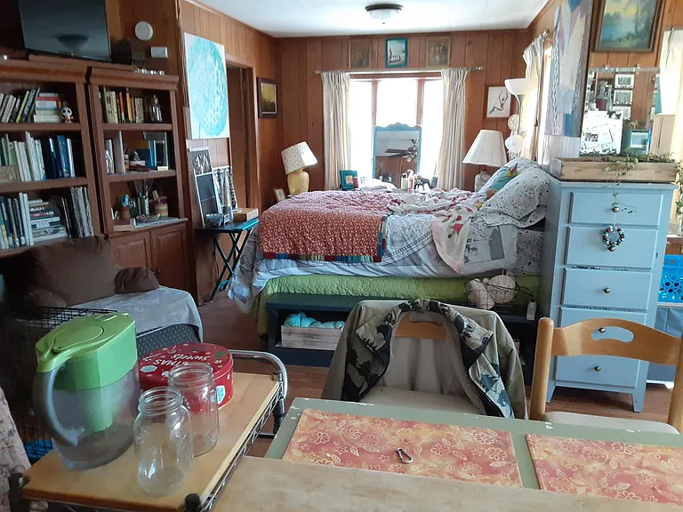 276 Center St #5 — Photo 9