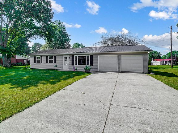 3rd image of 3159 Cypress Bnd