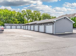 5250 N Knoxville Ave #320, Peoria, IL