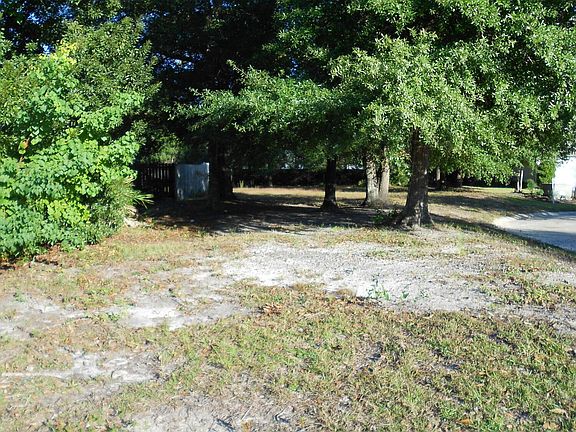 2nd image of Rue Palafox Lot 13
