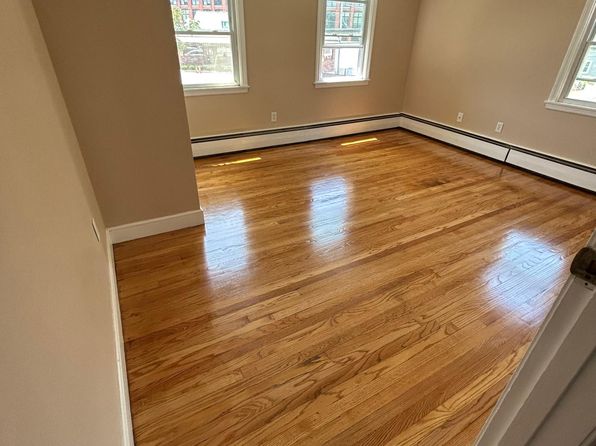 146 Main St #2