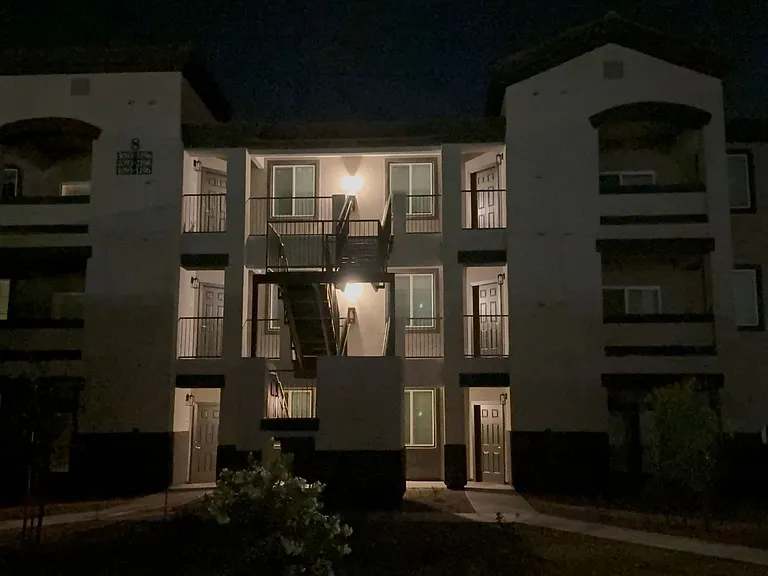 The Crest at Skyline — Photo 12