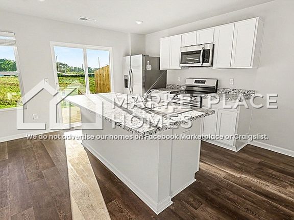 5th image of 87 River Rock St