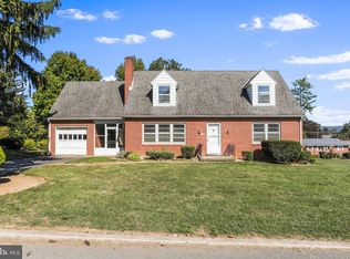 833 Mountain View Rd W, Waynesboro, PA 17268