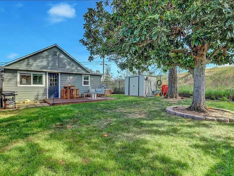 190 Upper Slate Creek Rd — Photo 4