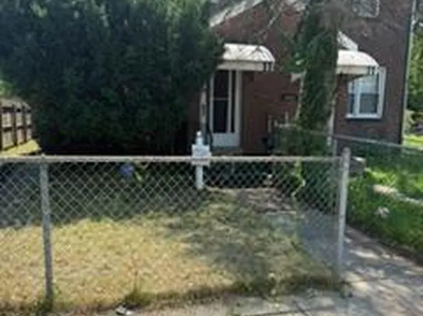 3007 W 10th St, Chester, PA 19013