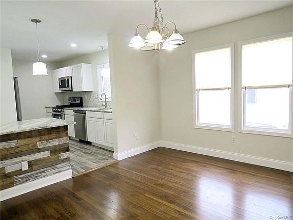 4th image of 16 Budd Ave