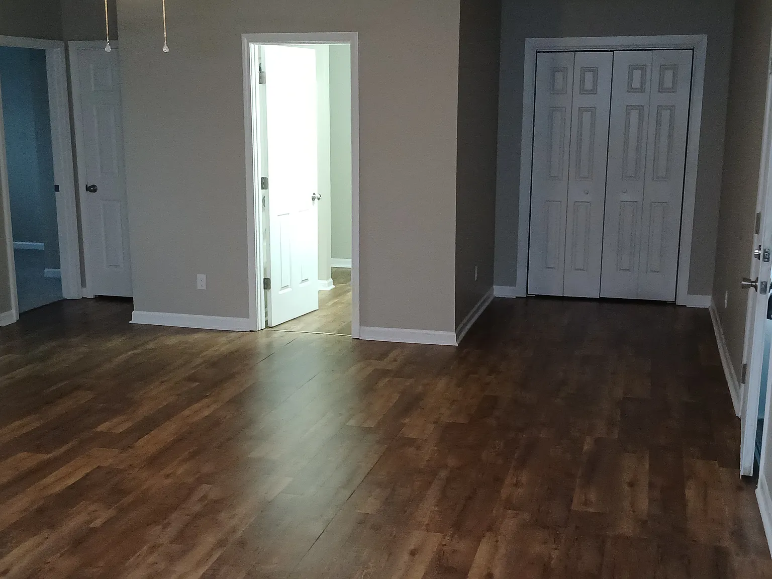 3 bed, 1008 sqft, $1,195 — Photo 3