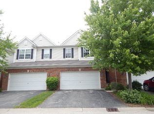 1692 Buckingham Dr #1692, Des Plaines, IL 60018