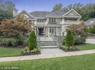 7013 Winterberry Ln, Bethesda, MD 20817