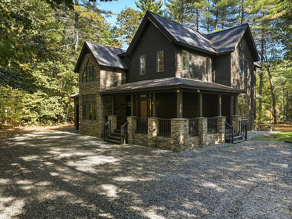 3rd image of 52 N Bridgton Road