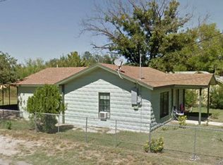 1200 N 11th St, Carrizo Springs, TX 78834