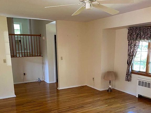3rd image of 491 Coolidge St