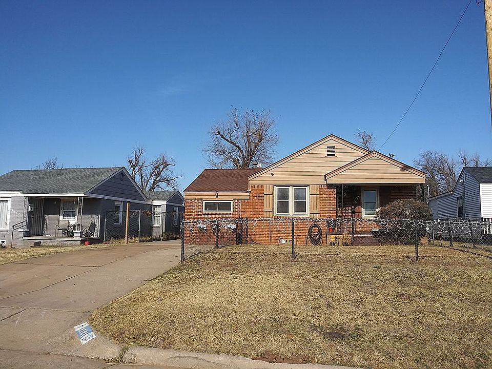 1st image of 2121 NE 15th St