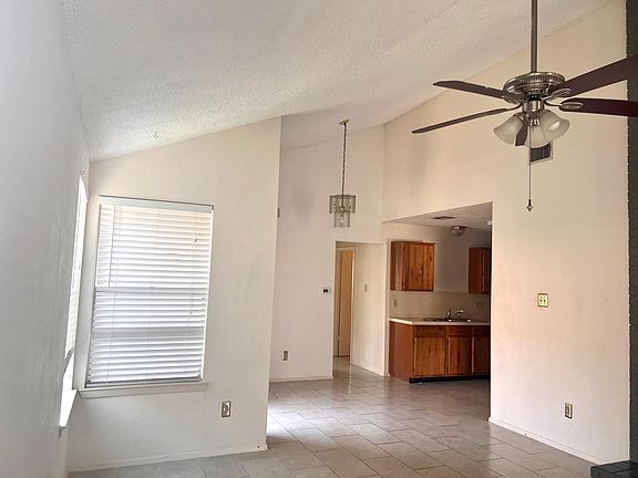 5th image of 11727 Norwegian Wood Dr