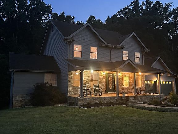 2nd image of 1310 Laura Ln