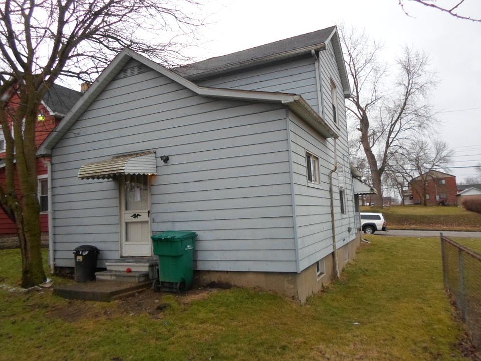 Exterior rear view