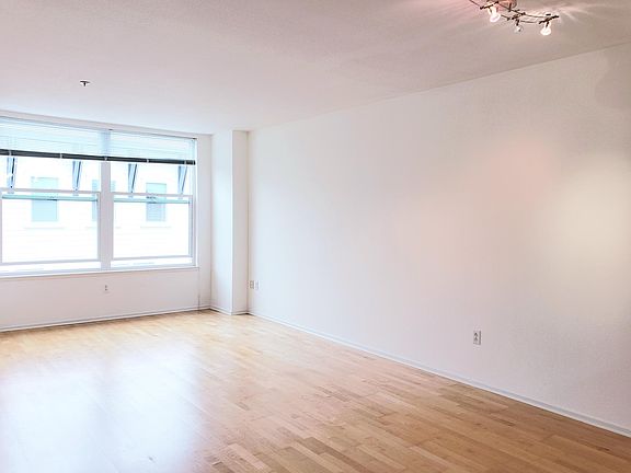 5th image of 8100 Oceanview Ter APT 421