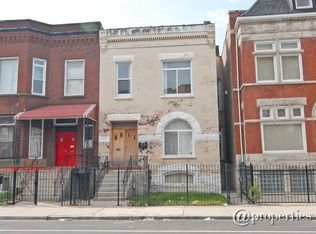 3013 W Warren Blvd, Chicago, IL 60612