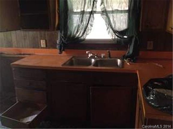 2nd image of 1216 Bridgewood Ln