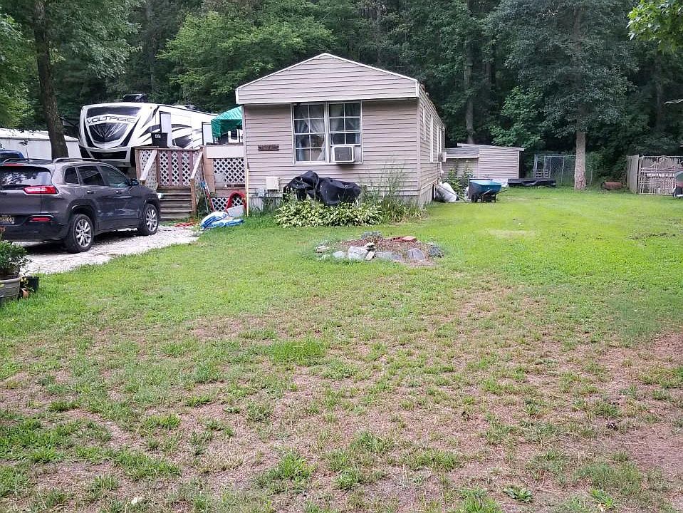 1st image of 25784 Holiday Dr