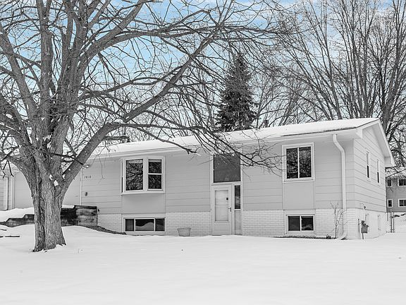 2nd image of 7810 47th Ave N