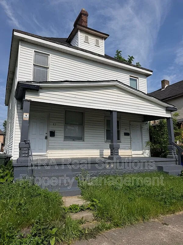3 bed, 1.0 bath, 1215 sqft, $1,100 — Photo 1