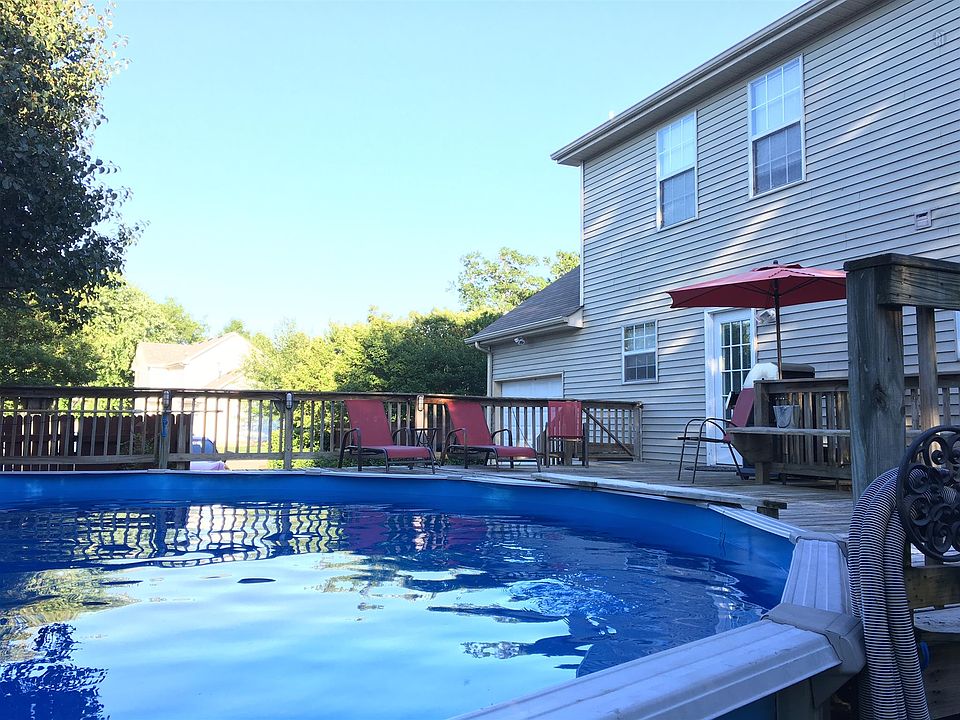 2nd image of 300 Noel Ln