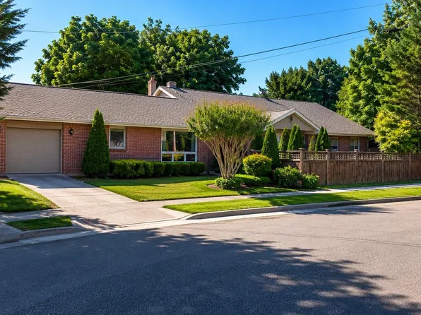1202 Handley Ave, Winchester, VA 22601