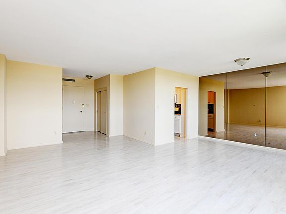 5th image of 1620 E Broad St APT 1209