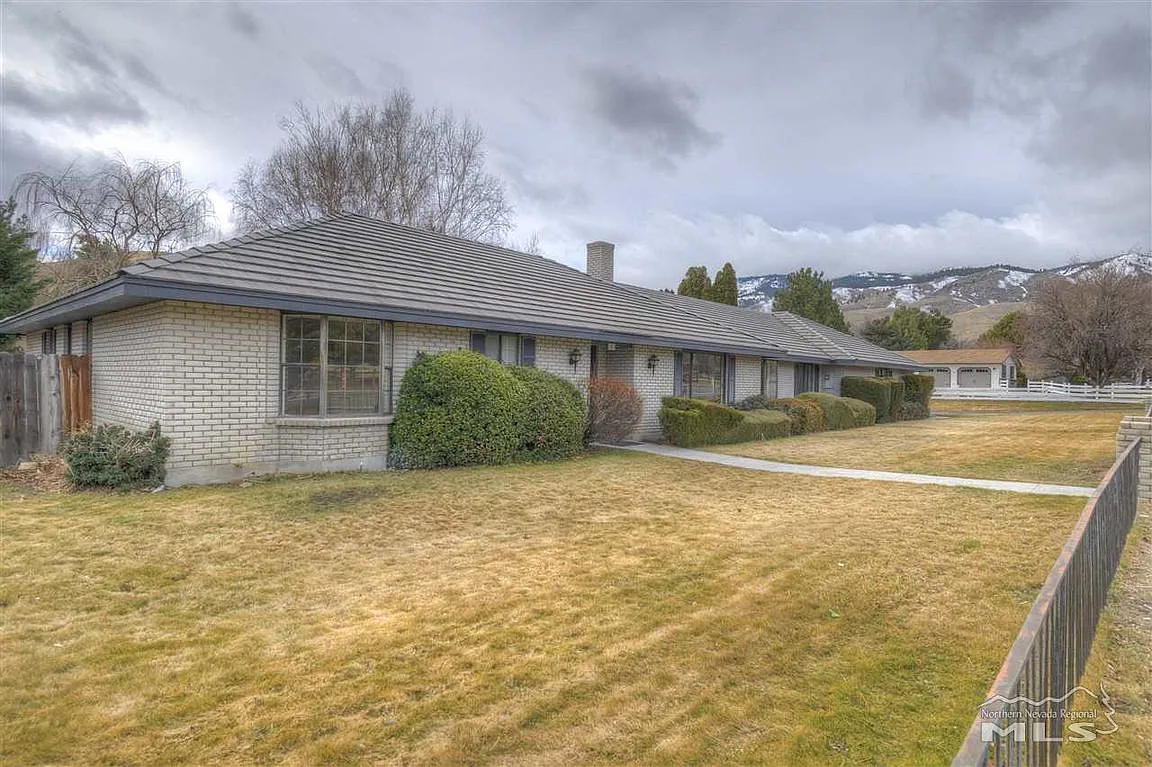 1811 Ash Canyon Rd photo 1