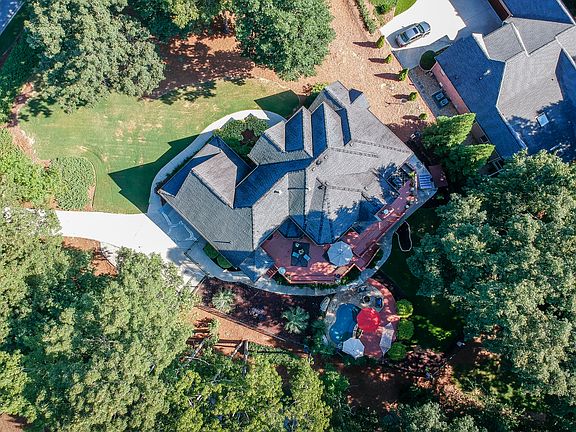 4th image of 4624 Royal Lakes Dr