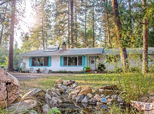 146 Queens Branch Rd, Rogue River, OR 97537