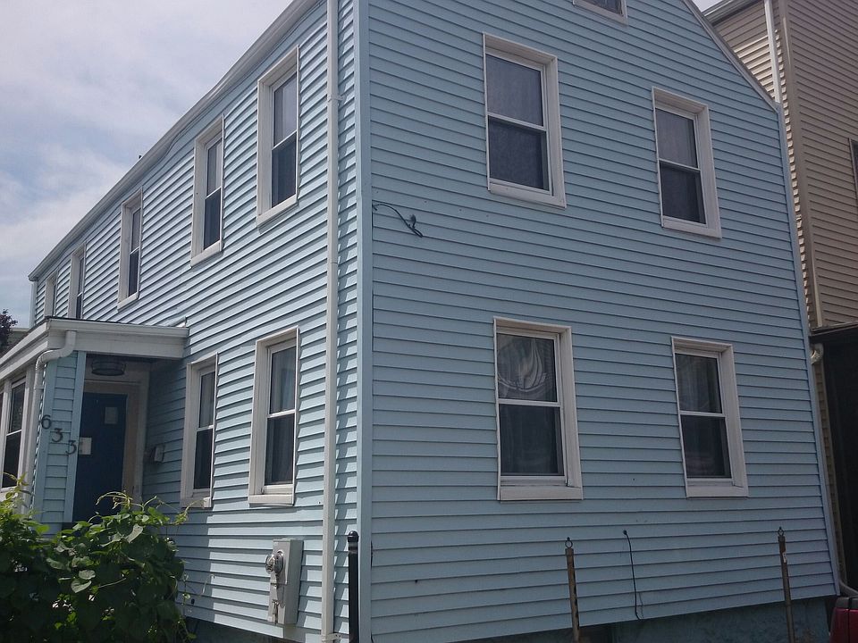 2nd image of 633 E 2nd St