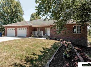 1261 W 12th St, Wahoo, NE 68066